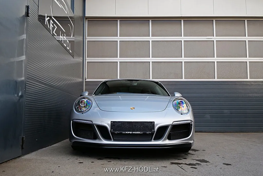 Porsche 911 Carrera GTS PDK Image 3