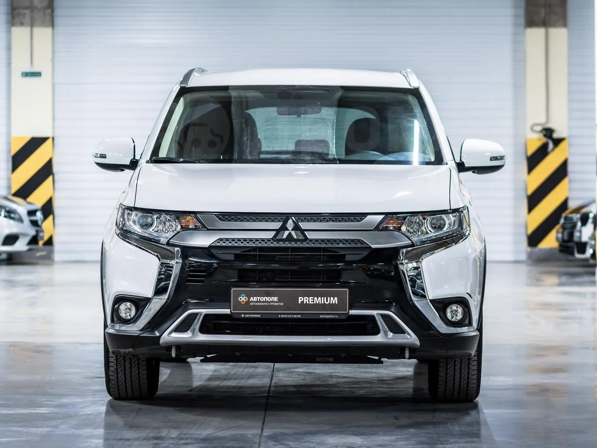 Mitsubishi Outlander Image 4